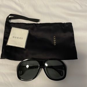 Black GUCCI Oversized Aviator sunglasses